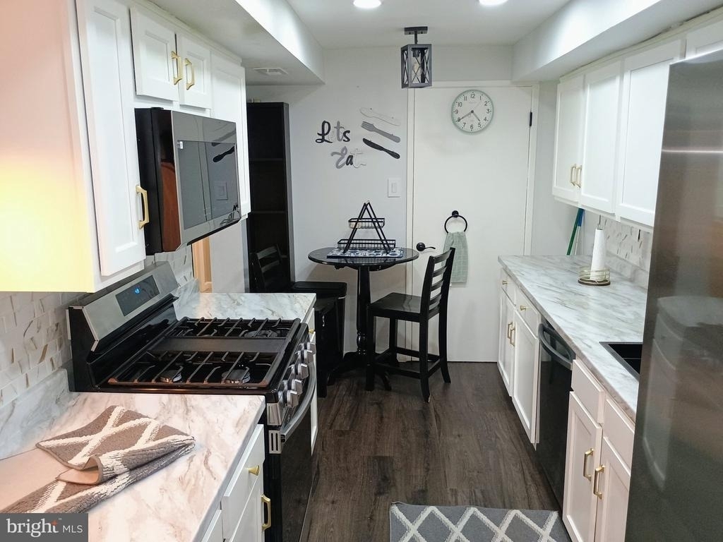 10210 Prince Place - Photo 8