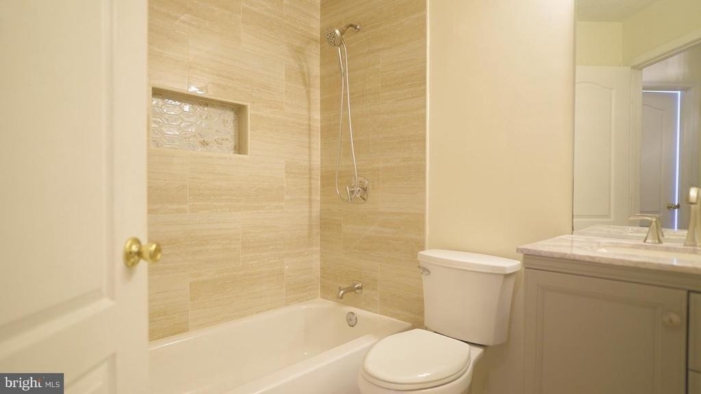 16417 Eves Court - Photo 6