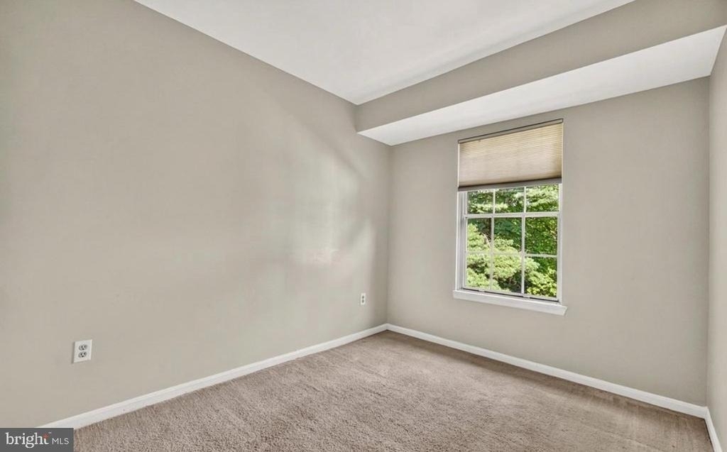 20208 Shipley Terrace - Photo 13