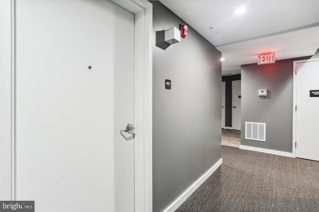 700 Roeder Road - Photo 3