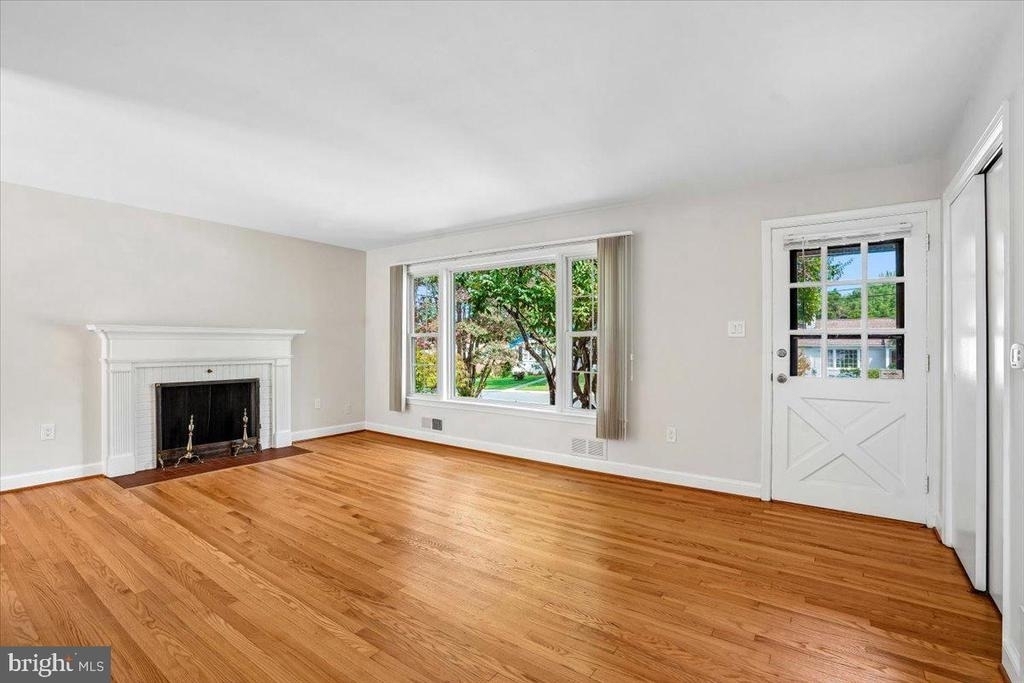 5006 Benton Avenue - Photo 2