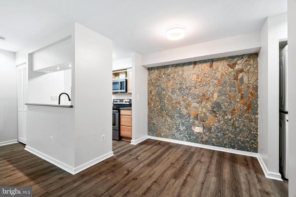 9934 Hellingly Place - Photo 6
