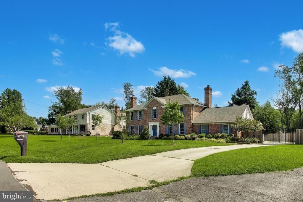 7724 Fontaine Street - Photo 3