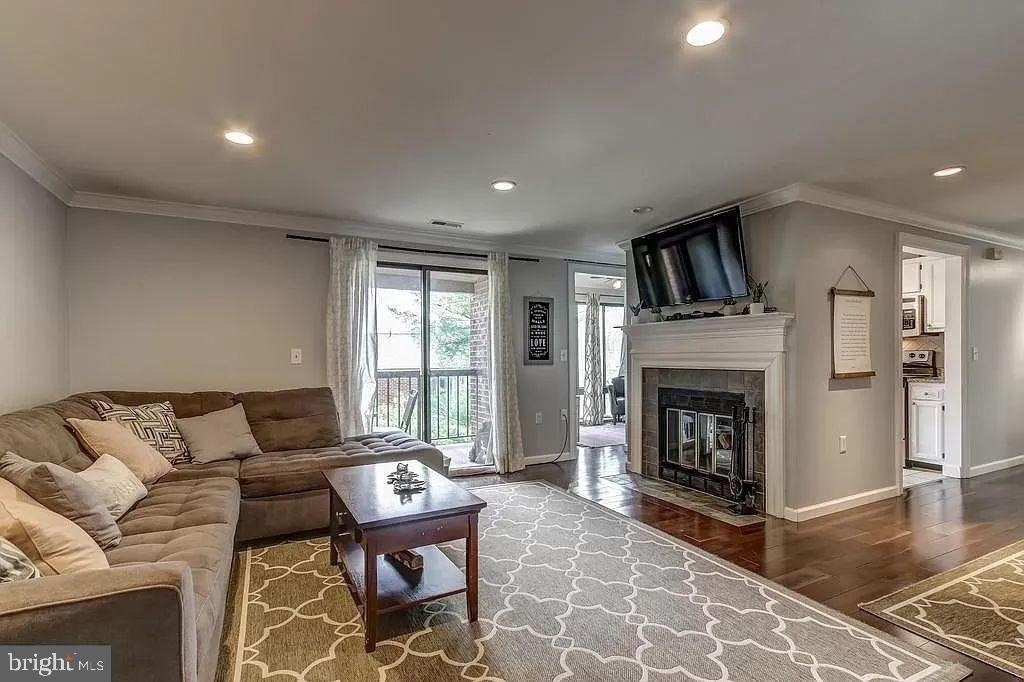 13124 Wonderland Way - Photo 5