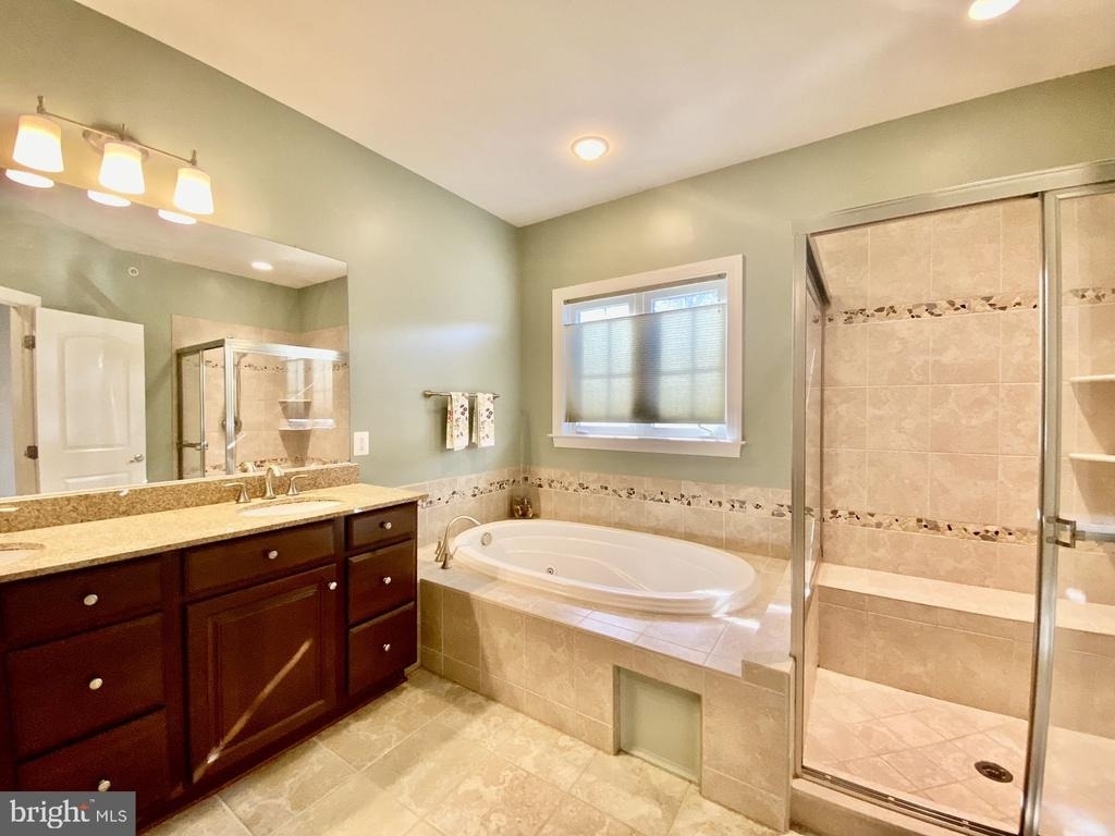 416 Grand Street - Photo 19
