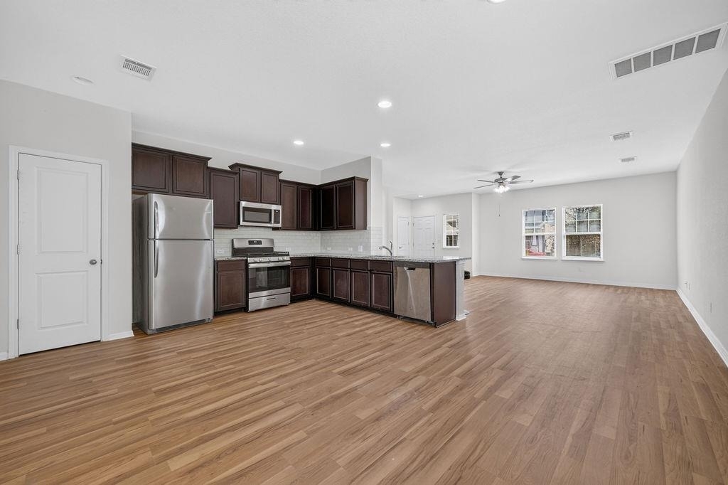 217 Bent Creek Dr - Photo 9