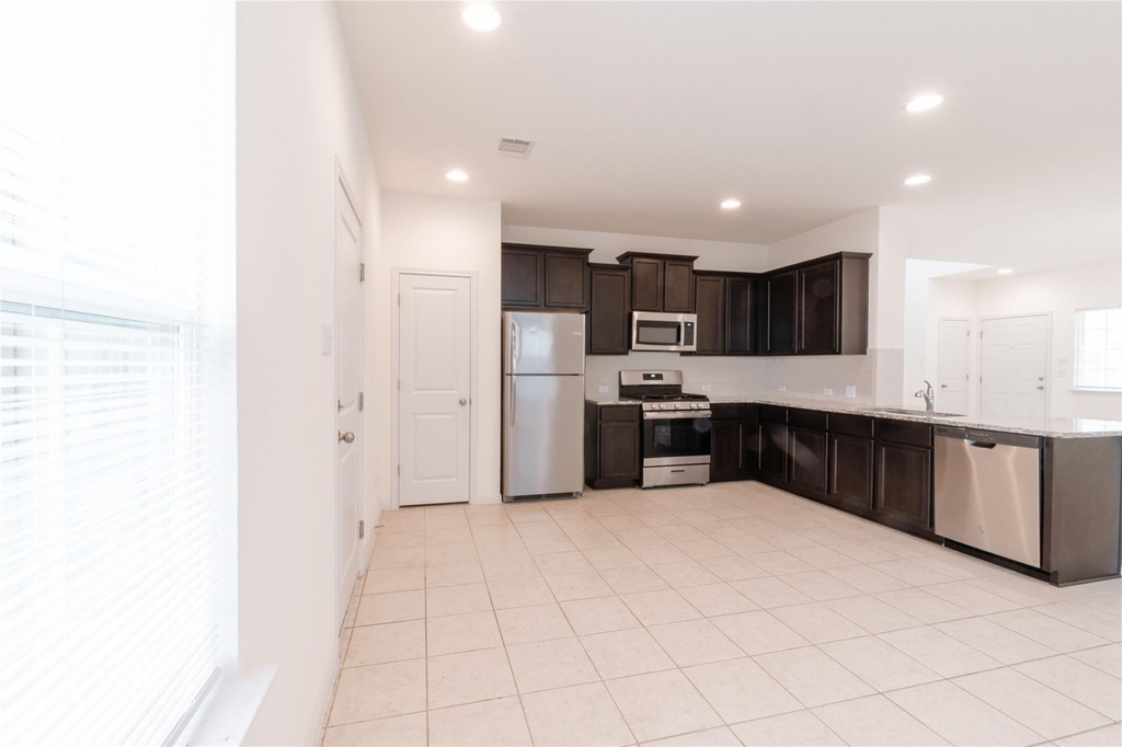217 Bent Creek Dr - Photo 8