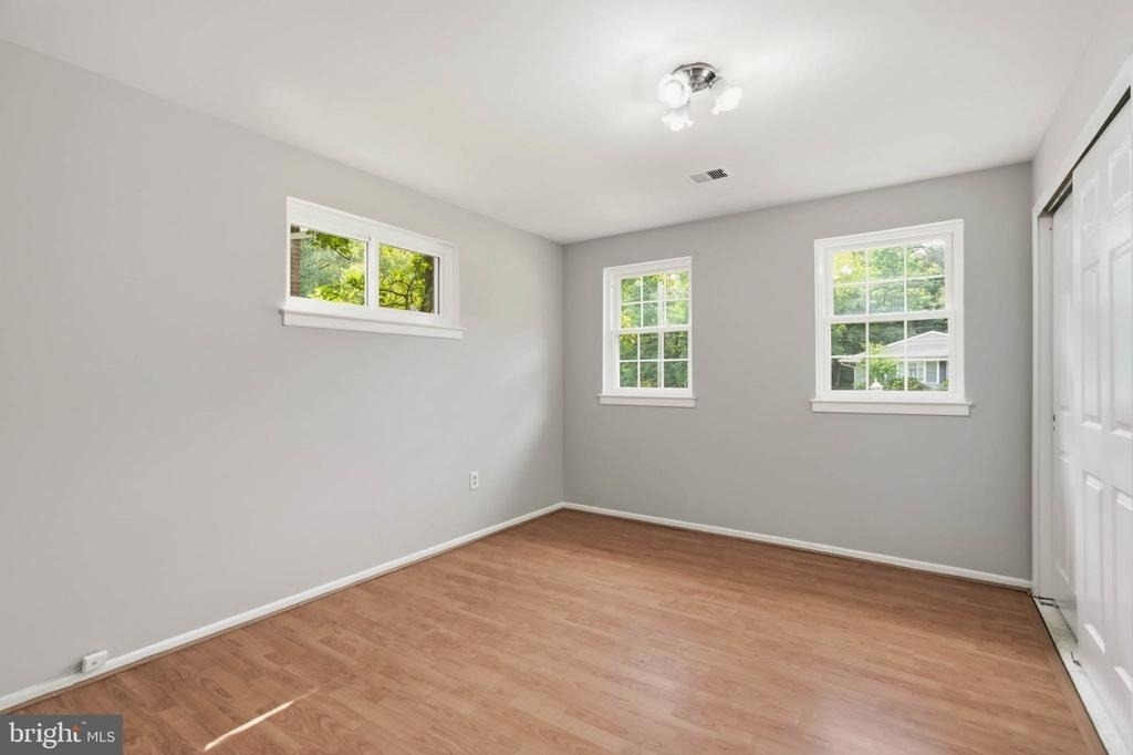 808 E Franklin Avenue - Photo 26