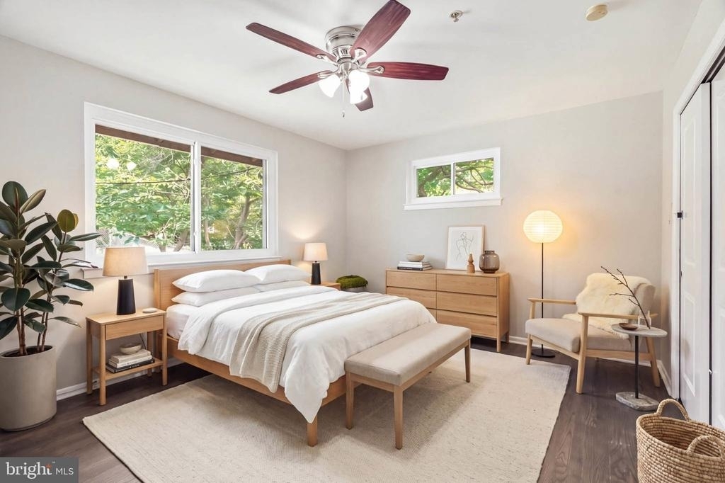 808 E Franklin Avenue - Photo 11
