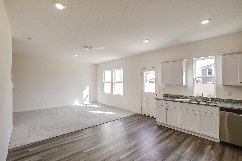 110 Blackbear Dr - Photo 11