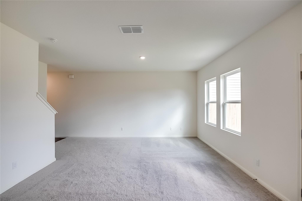 110 Blackbear Dr - Photo 6
