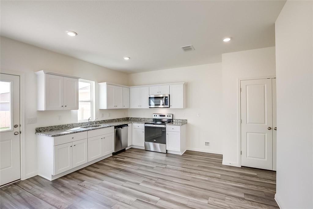 110 Blackbear Dr - Photo 8