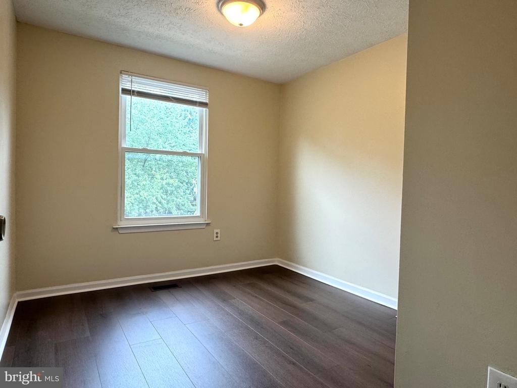 8204 Wellington Place - Photo 17