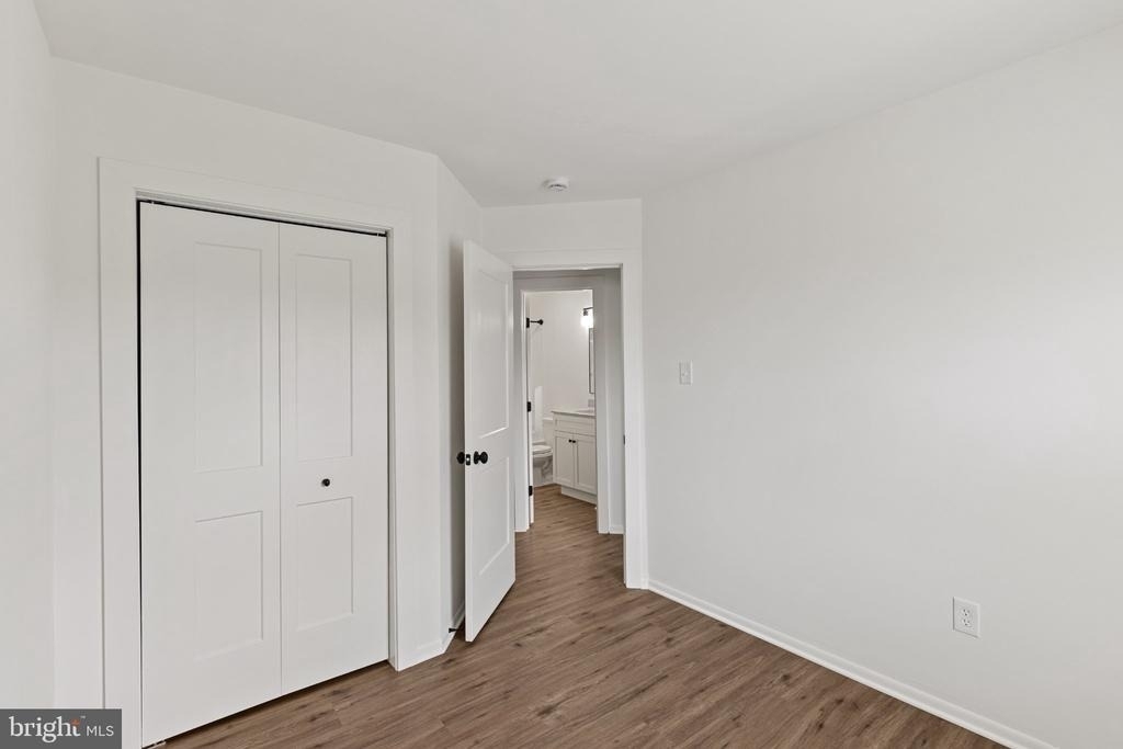 6082 Majors Lane - Photo 17