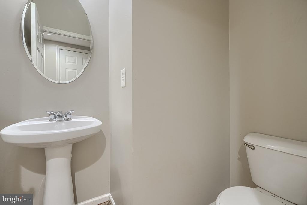 7211 Lyndsey Way - Photo 15