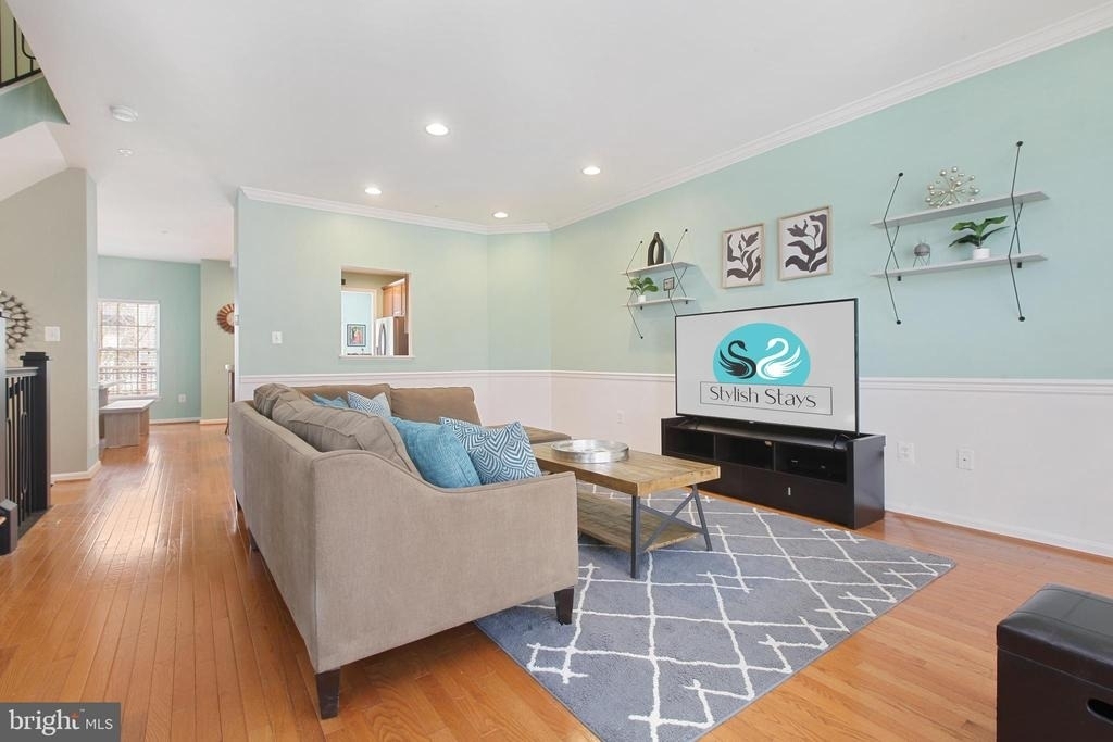 8907 Samuel Joy Way - Photo 16
