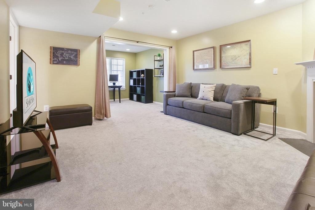 8907 Samuel Joy Way - Photo 28