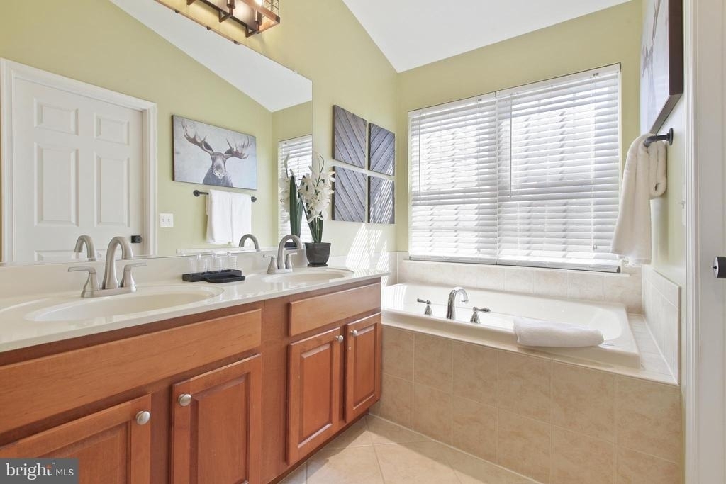 8907 Samuel Joy Way - Photo 21