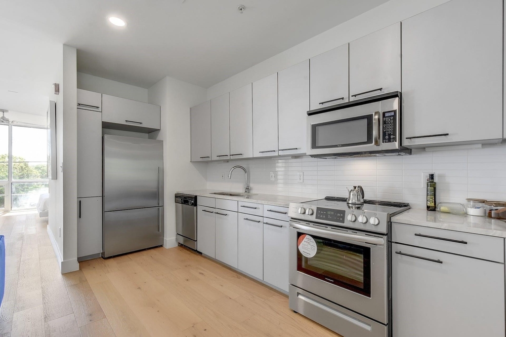 2906 S 1st St - Photo 8