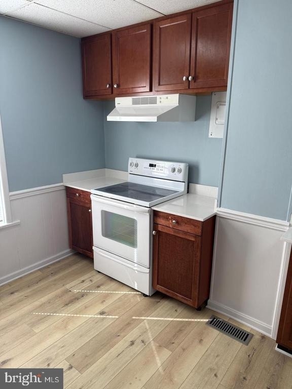 301 Washington Street - Photo 2