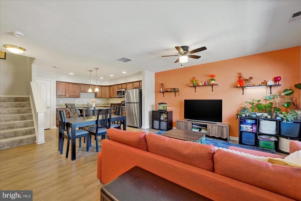 1820 Cassandra Drive - Photo 4
