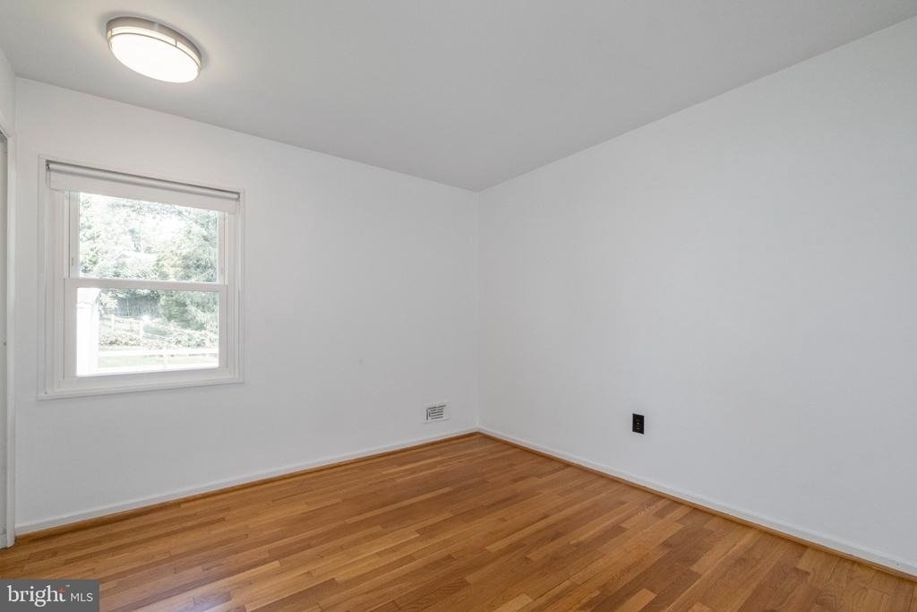 102 Greenmeadow Drive - Photo 17