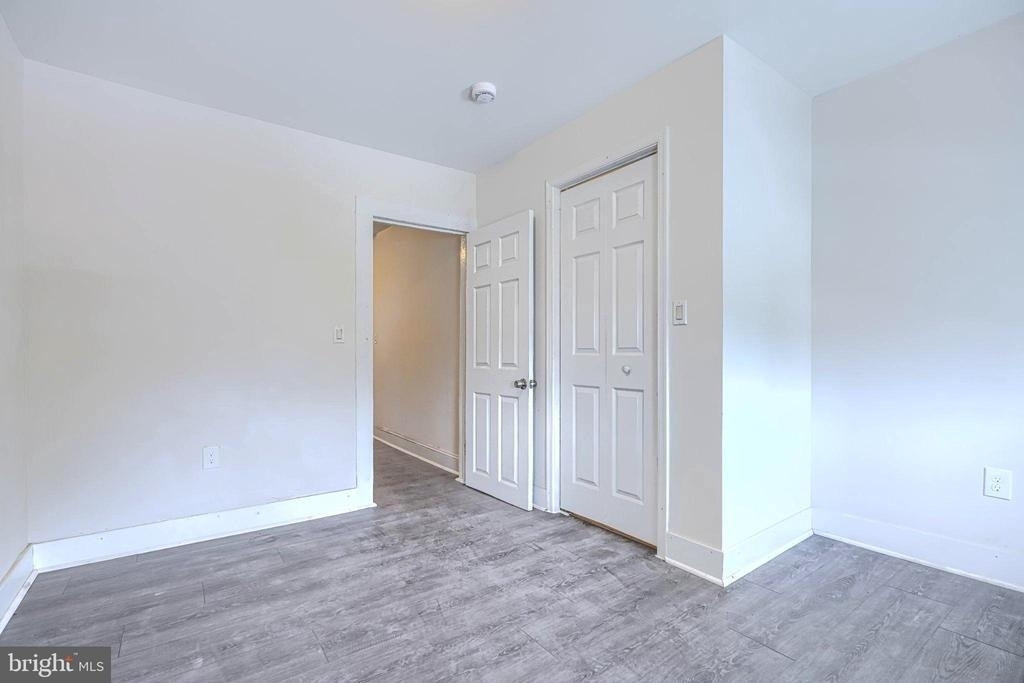 7621 Cypress Avenue - Photo 10