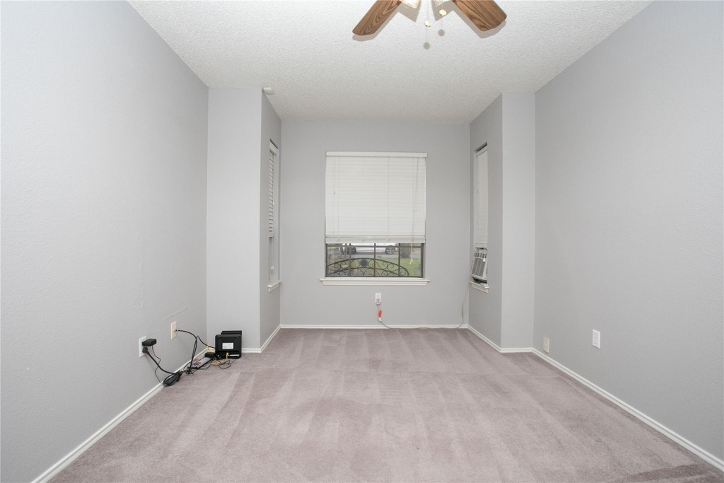 10639 Carovilli Dr - Photo 14