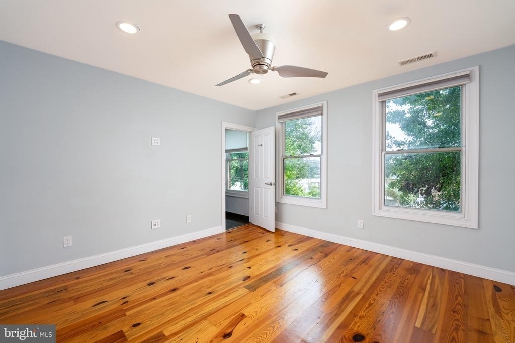 933 N Calvert Street - Photo 16