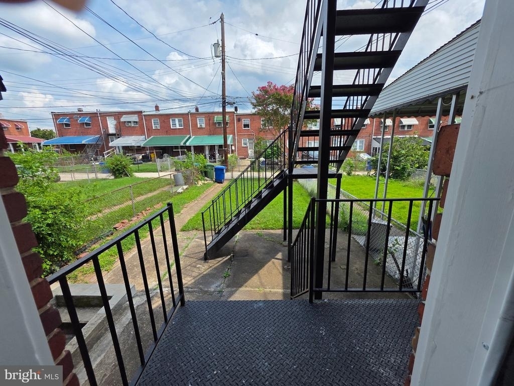 1509 N Decker Avenue - Photo 9