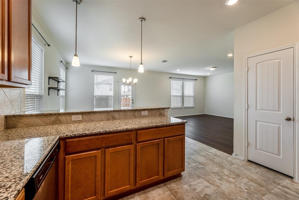 13709 Vigilance St - Photo 9