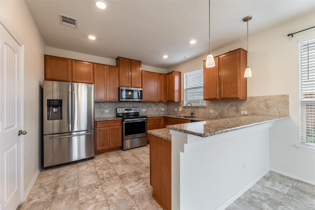 13709 Vigilance St - Photo 8