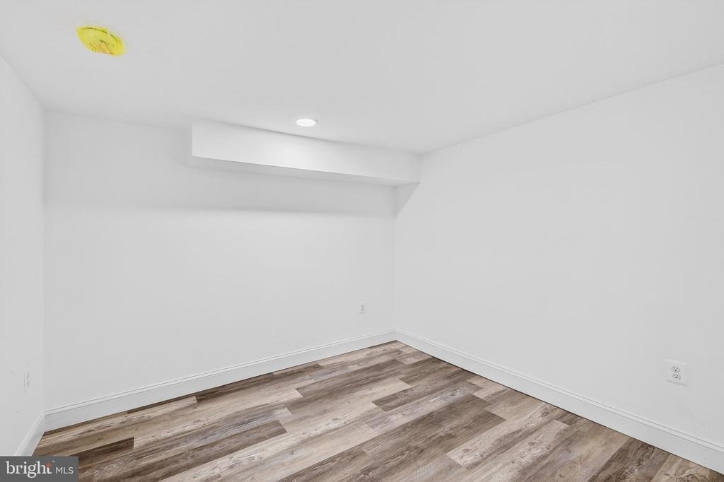 2500 W Franklin Street - Photo 30