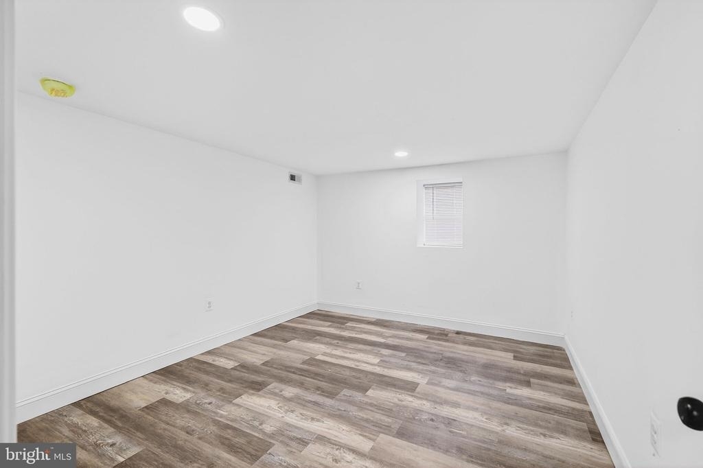 2500 W Franklin Street - Photo 28