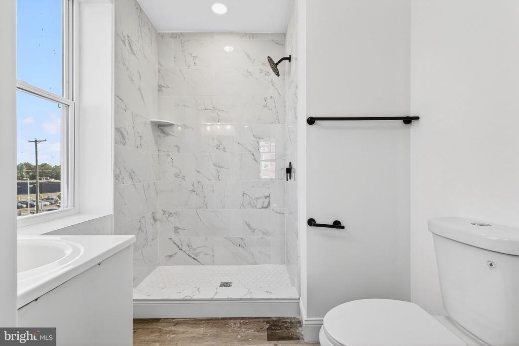 2500 W Franklin Street - Photo 25
