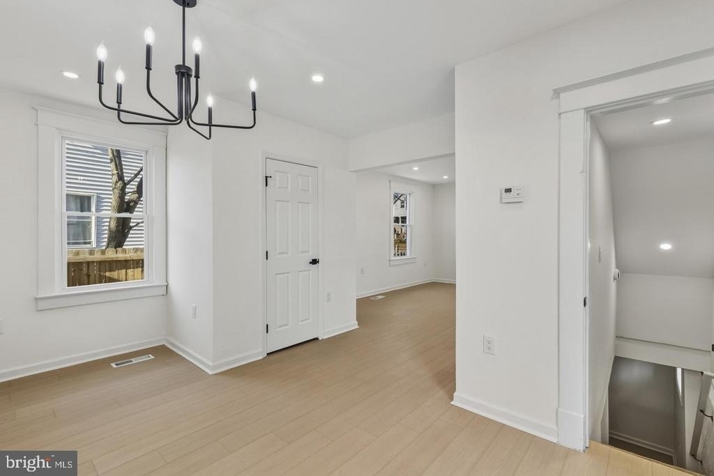 507 Washburn Avenue - Photo 4