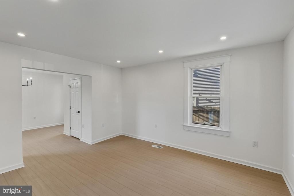 507 Washburn Avenue - Photo 6