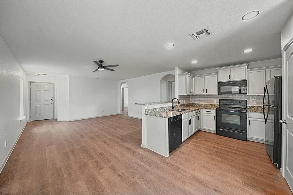 360 Farmer Ln - Photo 5