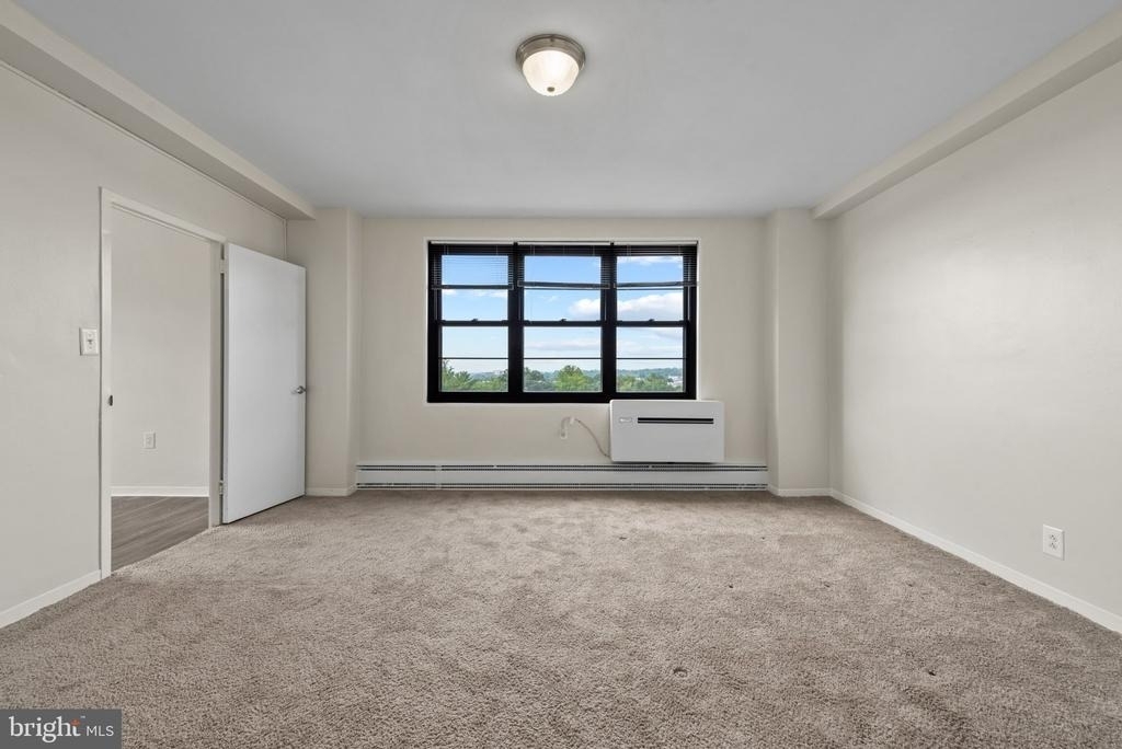 116 W University Parkway - Photo 16