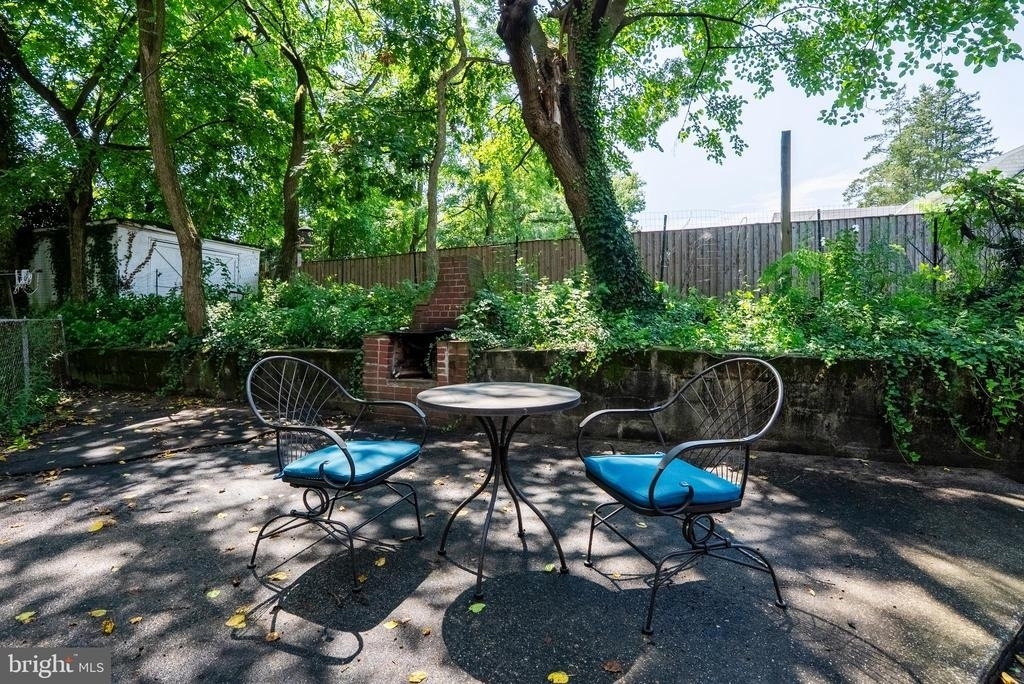 701 Saint Dunstans Road - Photo 11