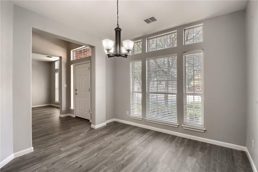1009 Placid Creek Ct - Photo 9