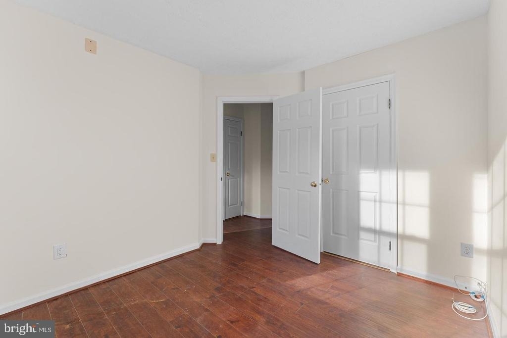 2126 Commissary Circle - Photo 23
