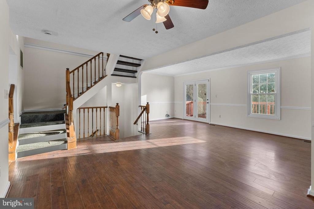 2126 Commissary Circle - Photo 13