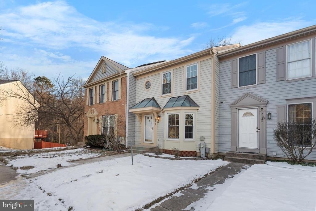2126 Commissary Circle - Photo 2