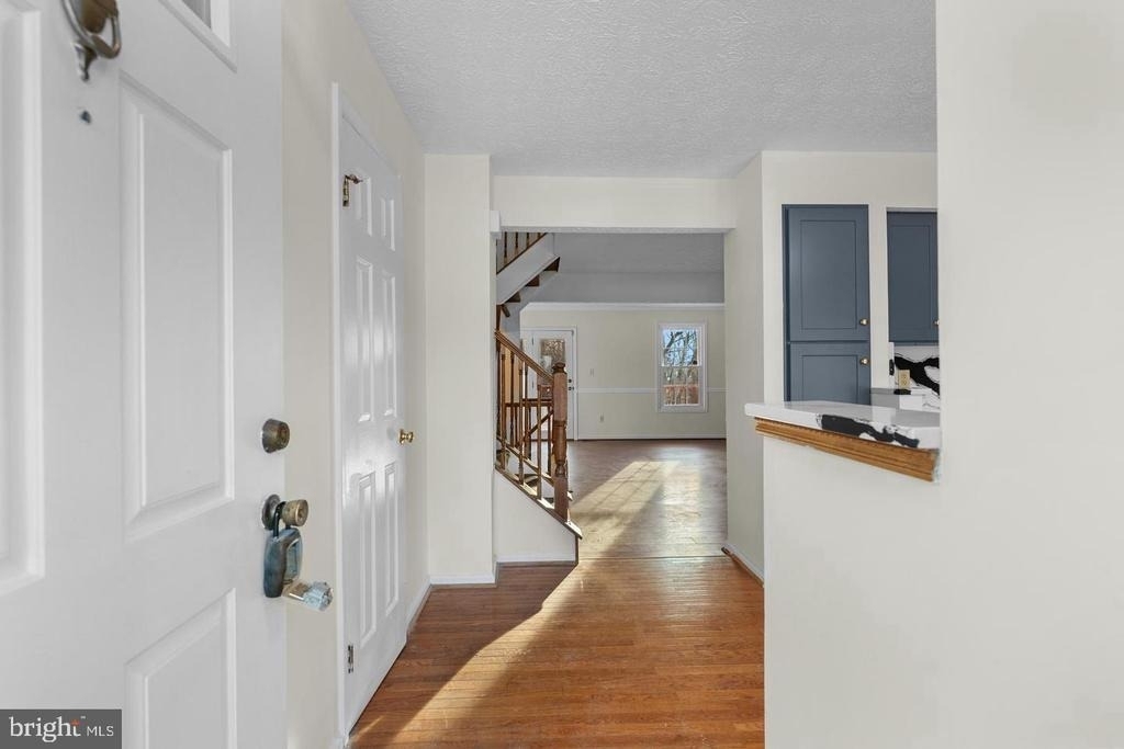 2126 Commissary Circle - Photo 7