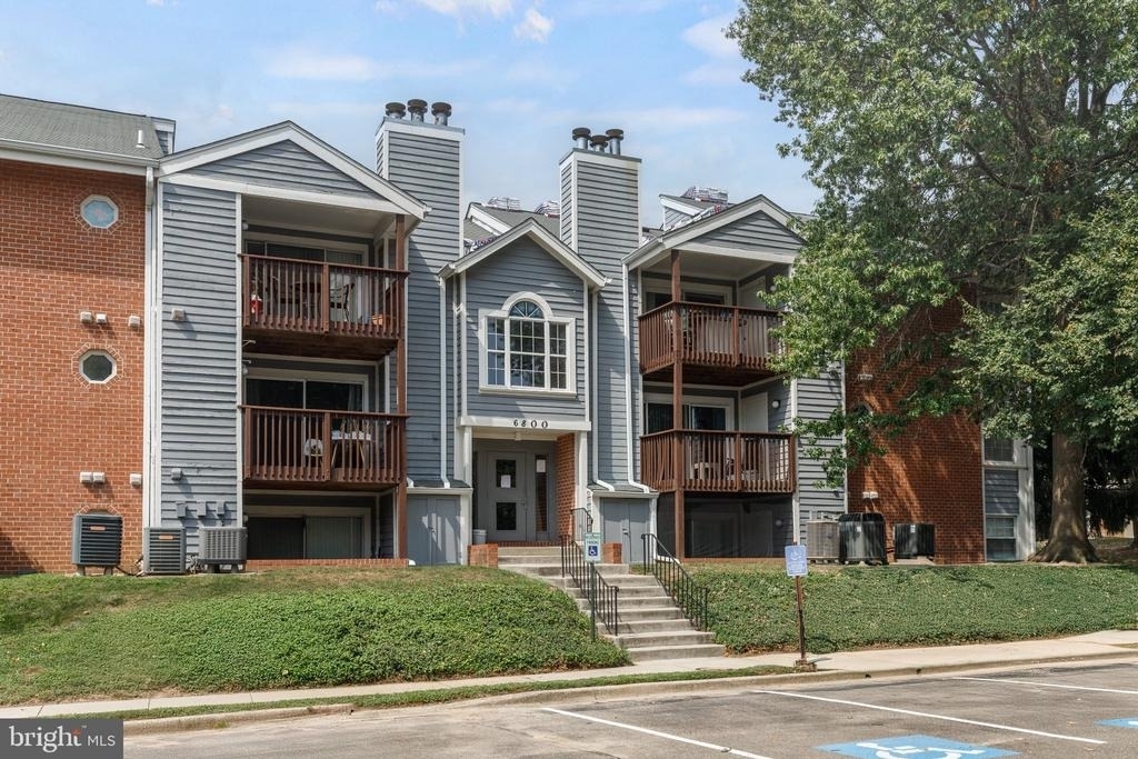 6800 Rapid Water Way - Photo 0
