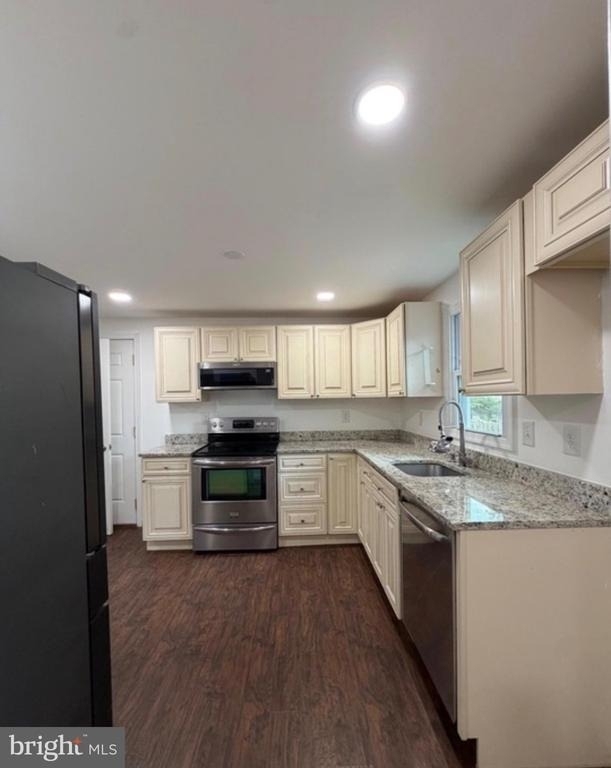 1358 Raleigh Drive - Photo 6