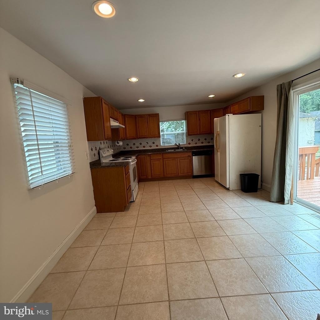 862 Birch Trl - Photo 12