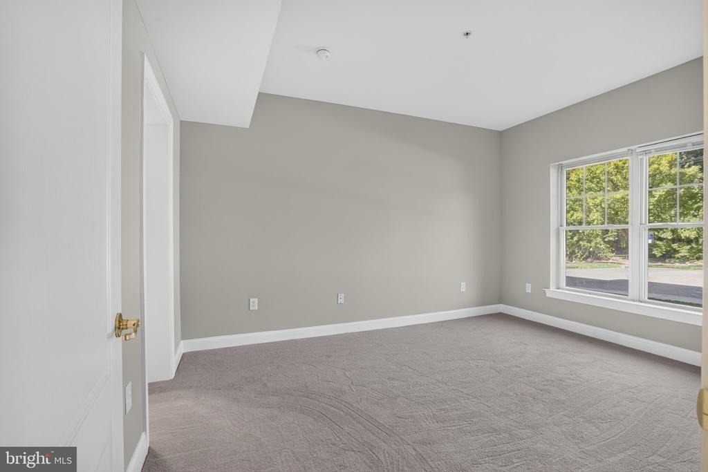 3000 Fountainview Circle - Photo 21