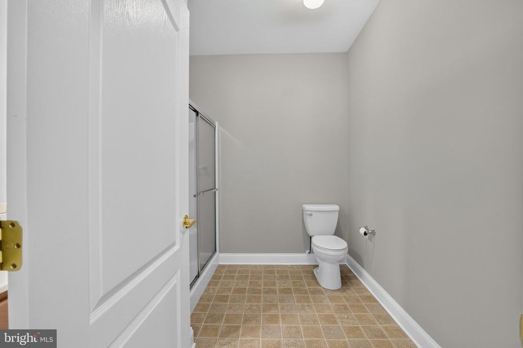 3000 Fountainview Circle - Photo 5